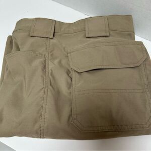 Duluth Dry on the Fly Standard Fit 11" Nylon Tan Khaki Shorts size 46‎